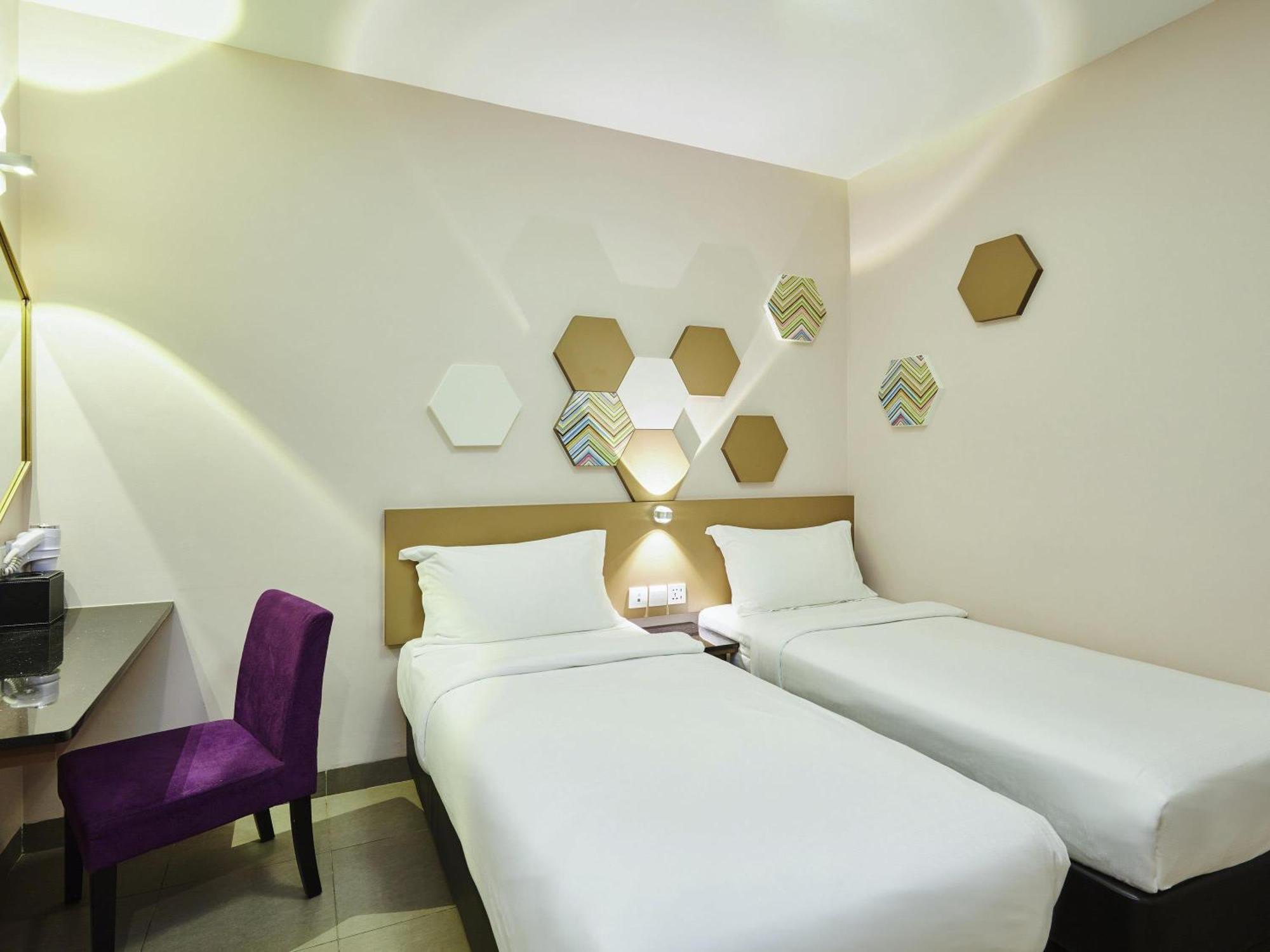 Standard Twin Room No Window